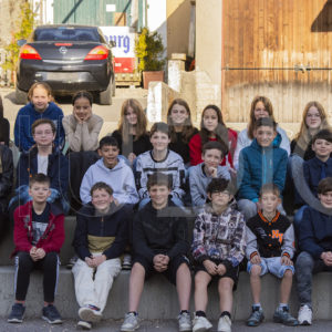 Photo de classe 8P2 2024-2025